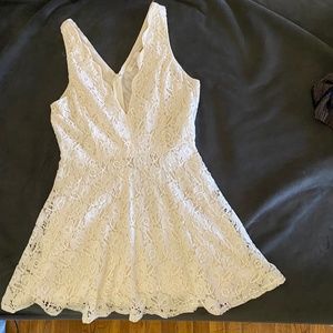 Angle , Large , Cream Color